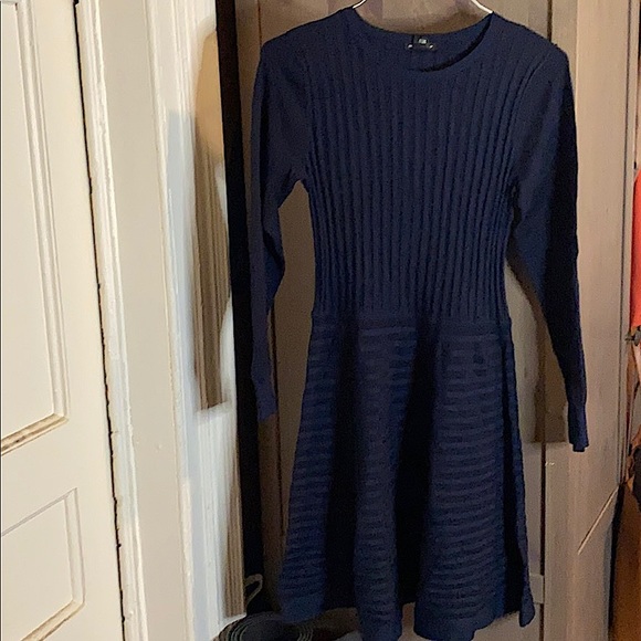 Sweater Dress - Picture 1 of 7